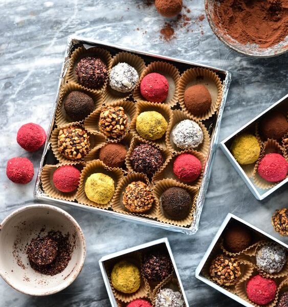 Edible Christmas & New Years Gifts – Chocolate and Date Truffles in Colourful Coating