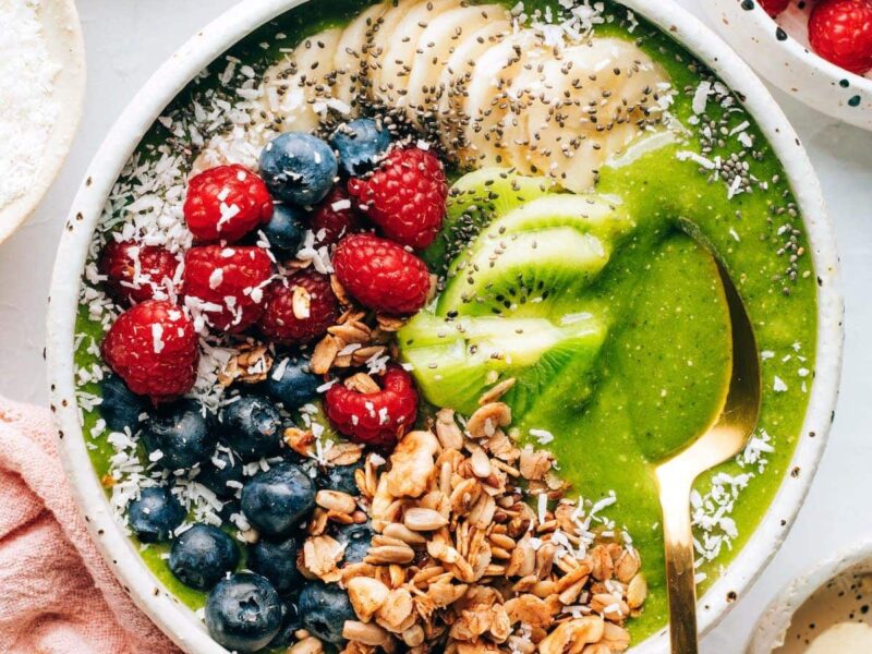 Green Veggie Loaded Smoothie Bowl (The Healthiest Breakfast Ever)