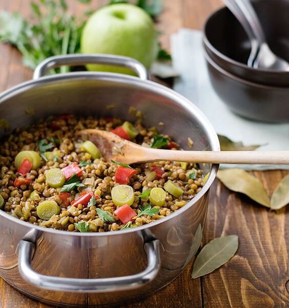 Lentil & Leek Pot with Curry, Seasonal Apples & lots of Cabbage